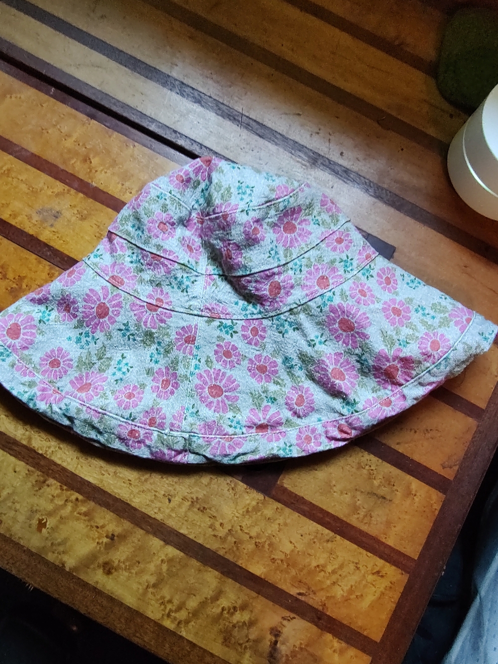 Sunny Day Bucket Hat Crushable Pink Daisy Floral Sun Hat with Green Leaf Accents - Picture 2 of 8